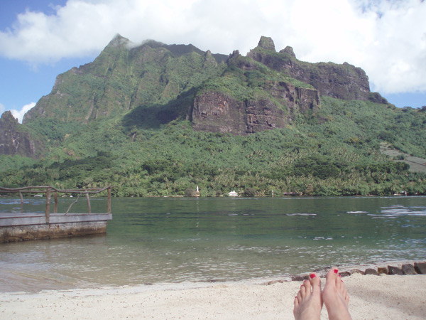 Tahiti-Moorea-Cooks-Bay